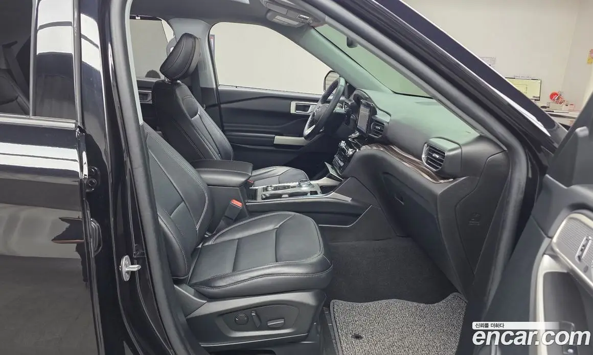 Ford Explorer 2023 2.3 автомат (гидро), фото 16