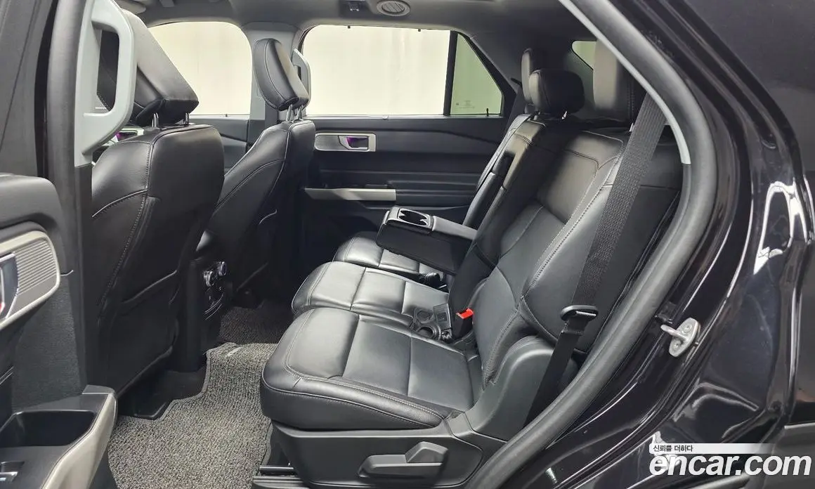 Ford Explorer 2023 2.3 автомат (гидро), фото 17