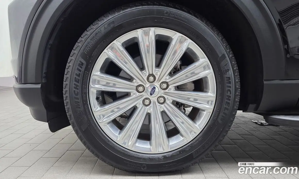 Ford Explorer 2023 2.3 автомат (гидро), фото 4