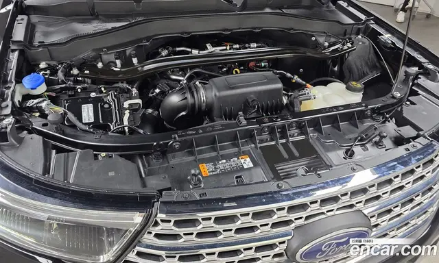Ford Explorer 2023 2.3 автомат (гидро), миниатюра 5