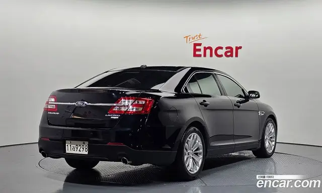 Ford Taurus, 2016, 127 631 км