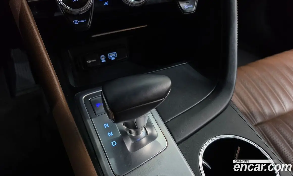 Genesis G70 2018 2.0 автомат (гидро), фото 12 Genesis G70 2018 2.0 автомат (гидро), фото 12
