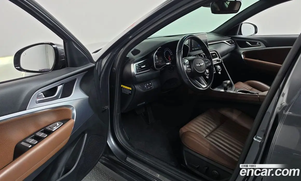 Genesis G70 2018 2.0 автомат (гидро), фото 13 Genesis G70 2018 2.0 автомат (гидро), фото 13