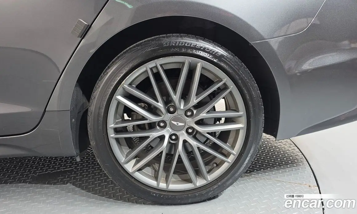 Genesis G70 2018 2.0 автомат (гидро), фото 7 Genesis G70 2018 2.0 автомат (гидро), фото 7