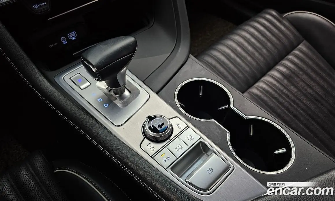 Genesis G70 2019 2.0 автомат (гидро), фото 12 Genesis G70 2019 2.0 автомат (гидро), фото 12