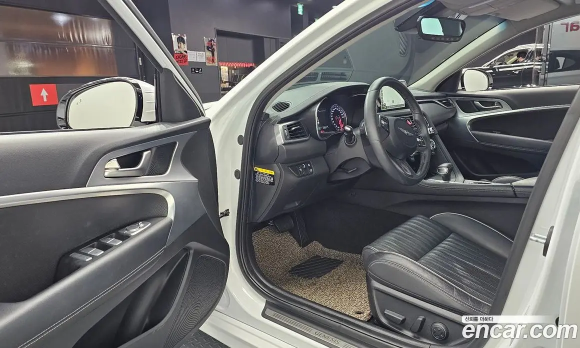 Genesis G70 2019 2.0 автомат (гидро), фото 13 Genesis G70 2019 2.0 автомат (гидро), фото 13