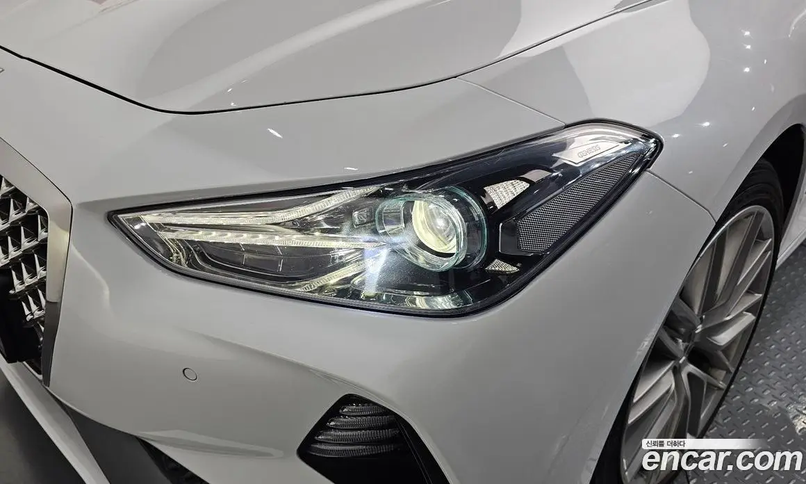 Genesis G70 2019 2.0 автомат (гидро), фото 8 Genesis G70 2019 2.0 автомат (гидро), фото 8
