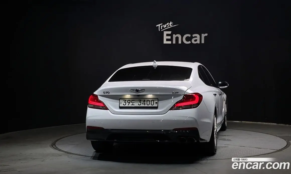 Genesis G70 2019 2.0 автомат (гидро), фото 4 Genesis G70 2019 2.0 автомат (гидро), фото 4