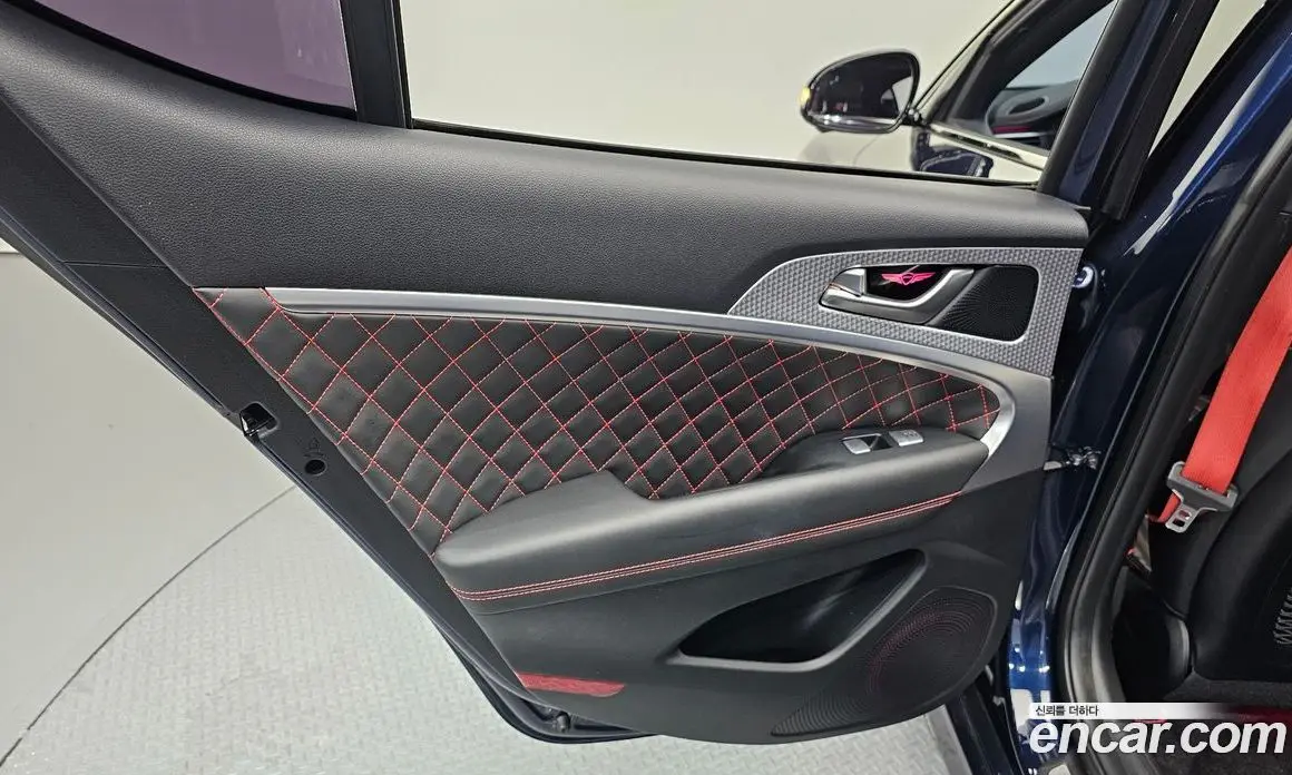 Genesis G70 2021 2.0 автомат (гидро), фото 15 Genesis G70 2021 2.0 автомат (гидро), фото 15
