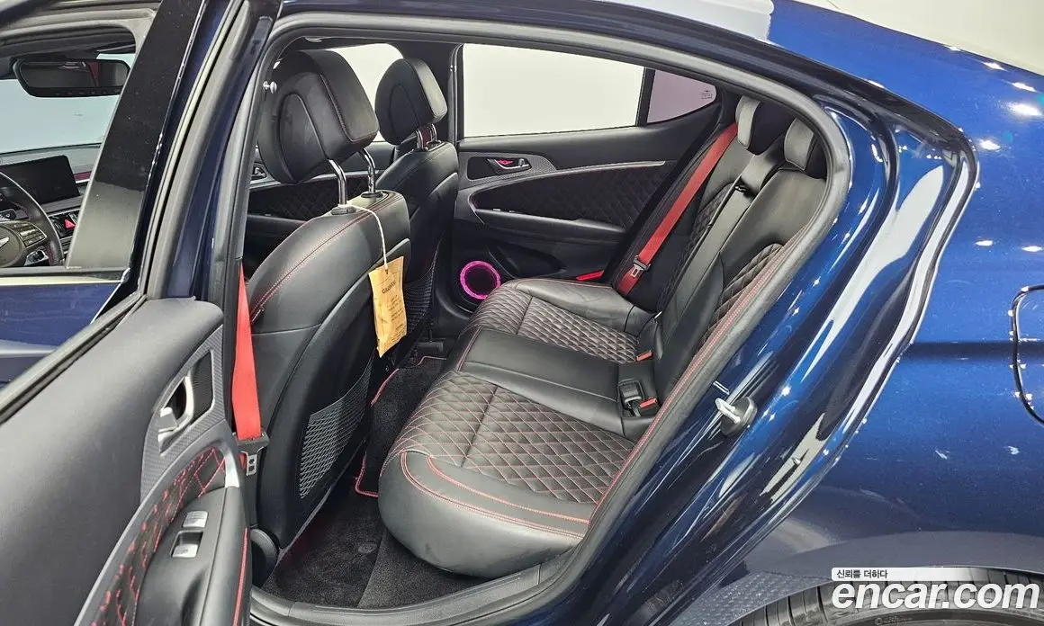 Genesis G70 2021 2.0 автомат (гидро), фото 17 Genesis G70 2021 2.0 автомат (гидро), фото 17