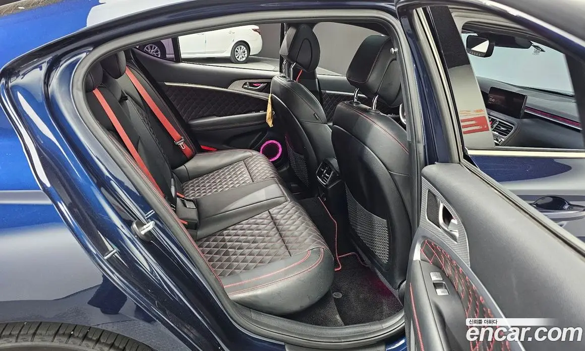 Genesis G70 2021 2.0 автомат (гидро), фото 18 Genesis G70 2021 2.0 автомат (гидро), фото 18