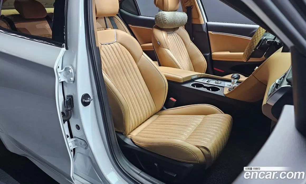 Genesis G70 2021 2.0 автомат (гидро), фото 18 Genesis G70 2021 2.0 автомат (гидро), фото 18