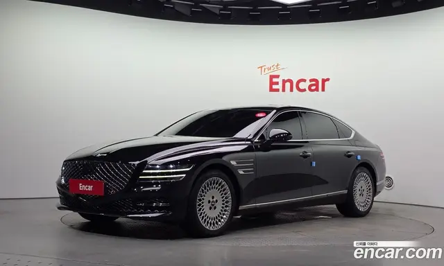 Genesis G80, 2023, 25 740 км