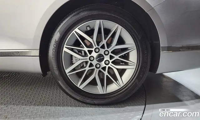Genesis G80 2025 2.5 автомат (гидро), миниатюра 6