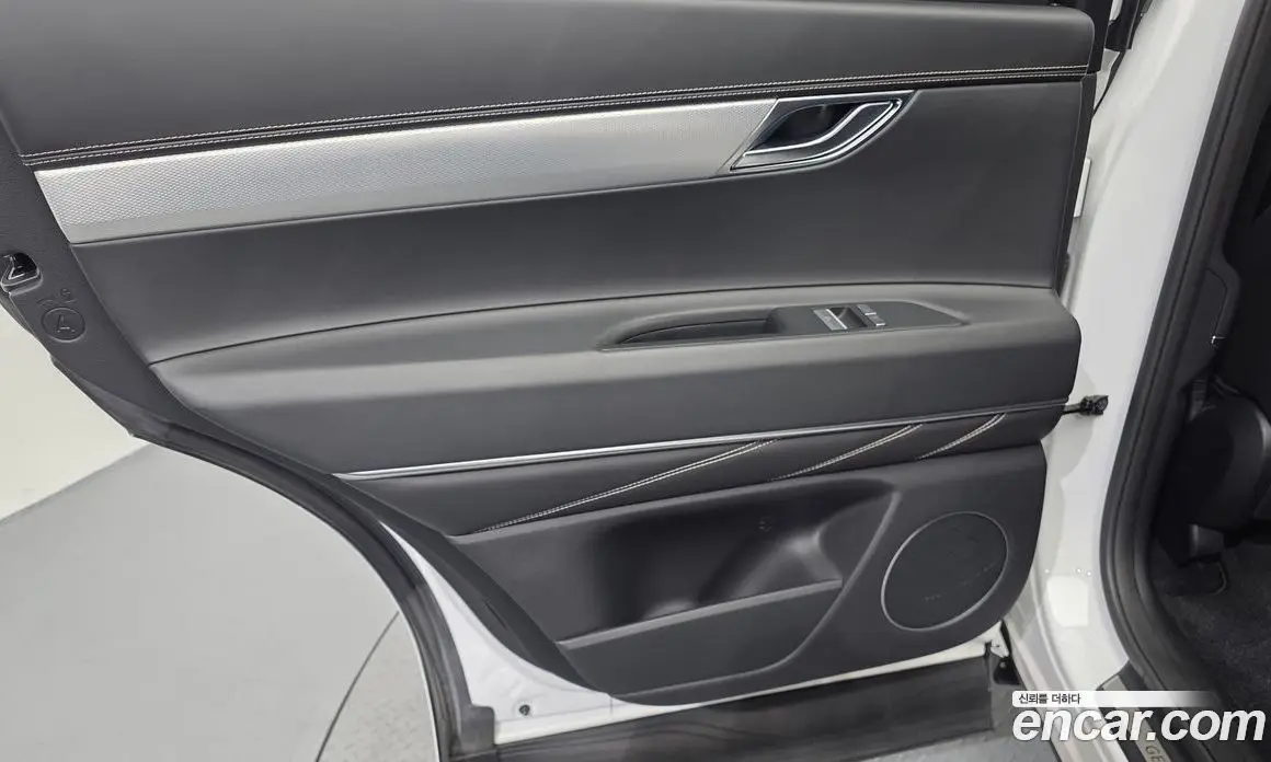 Genesis GV80 2022 2.5 автомат (гидро), фото 15 Genesis GV80 2022 2.5 автомат (гидро), фото 15