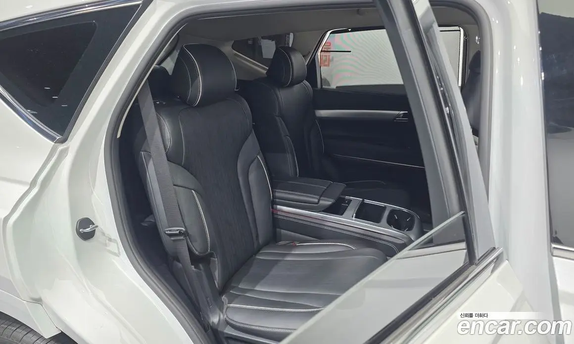 Genesis GV80 2022 2.5 автомат (гидро), фото 18 Genesis GV80 2022 2.5 автомат (гидро), фото 18