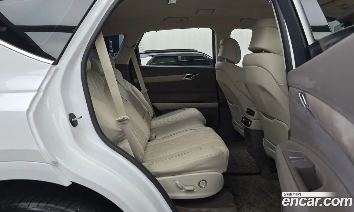 Genesis GV80 2023 3.5 автомат (гидро), фото 17 Genesis GV80 2023 3.5 автомат (гидро), фото 17