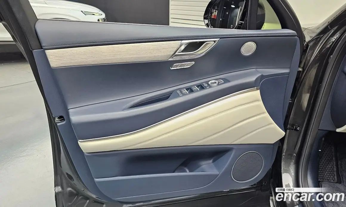 Genesis GV80 2024 2.5 автомат (гидро), фото 13