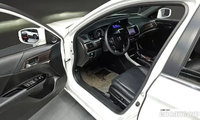 Honda Accord 2016 2.4 автомат (гидро), миниатюра 11