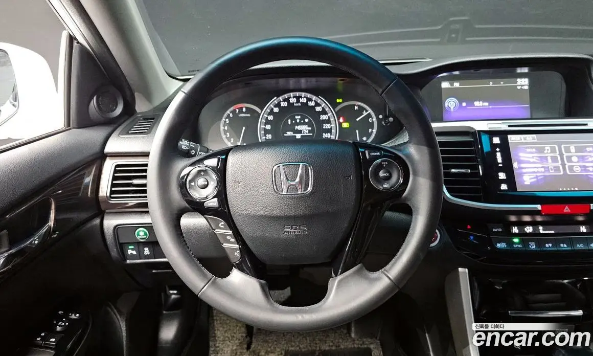 Honda Accord 2016 2.4 автомат (гидро), фото 13