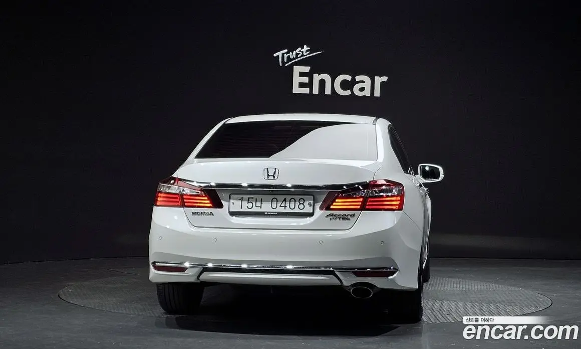 Honda Accord 2016 2.4 автомат (гидро), фото 4