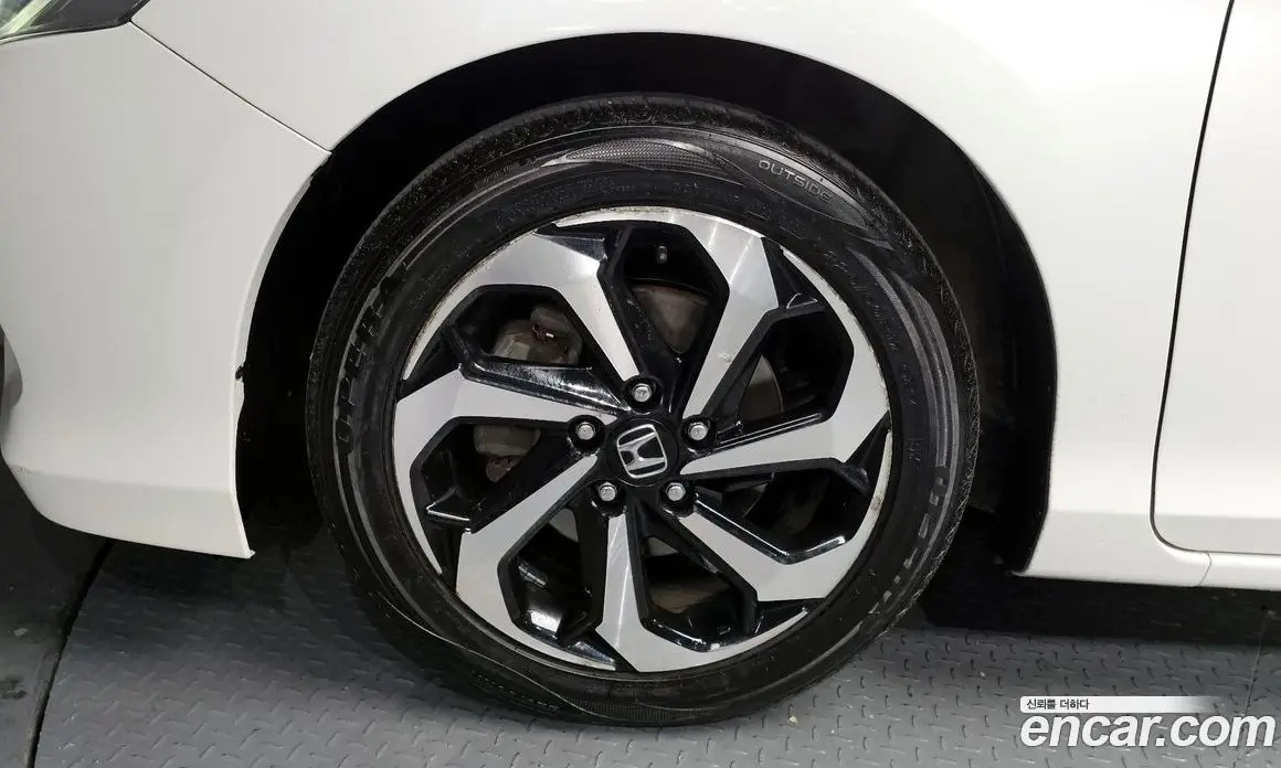 Honda Accord 2016 2.4 автомат (гидро), фото 5