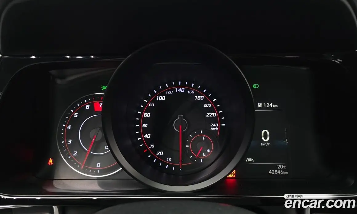 Hyundai Avante 2020 1.6 автомат (гидро), фото 11
