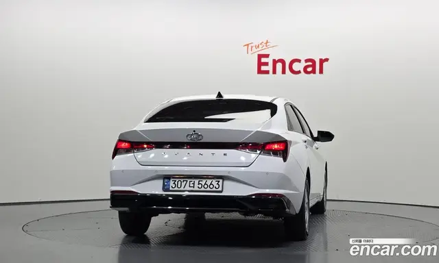 Hyundai Avante 2020 1.6 автомат (гидро), миниатюра 4