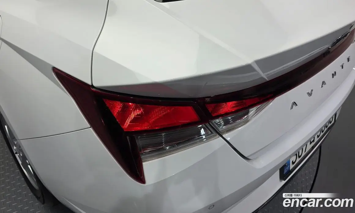 Hyundai Avante 2020 1.6 автомат (гидро), фото 9