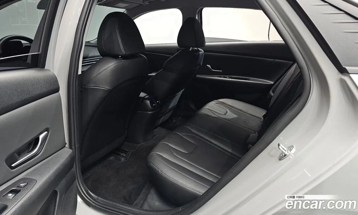 Hyundai Avante 2020 1.6 автомат (гидро), фото 16