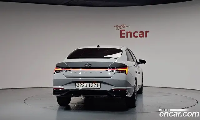 Hyundai Avante 2020 1.6 автомат (гидро), миниатюра 4