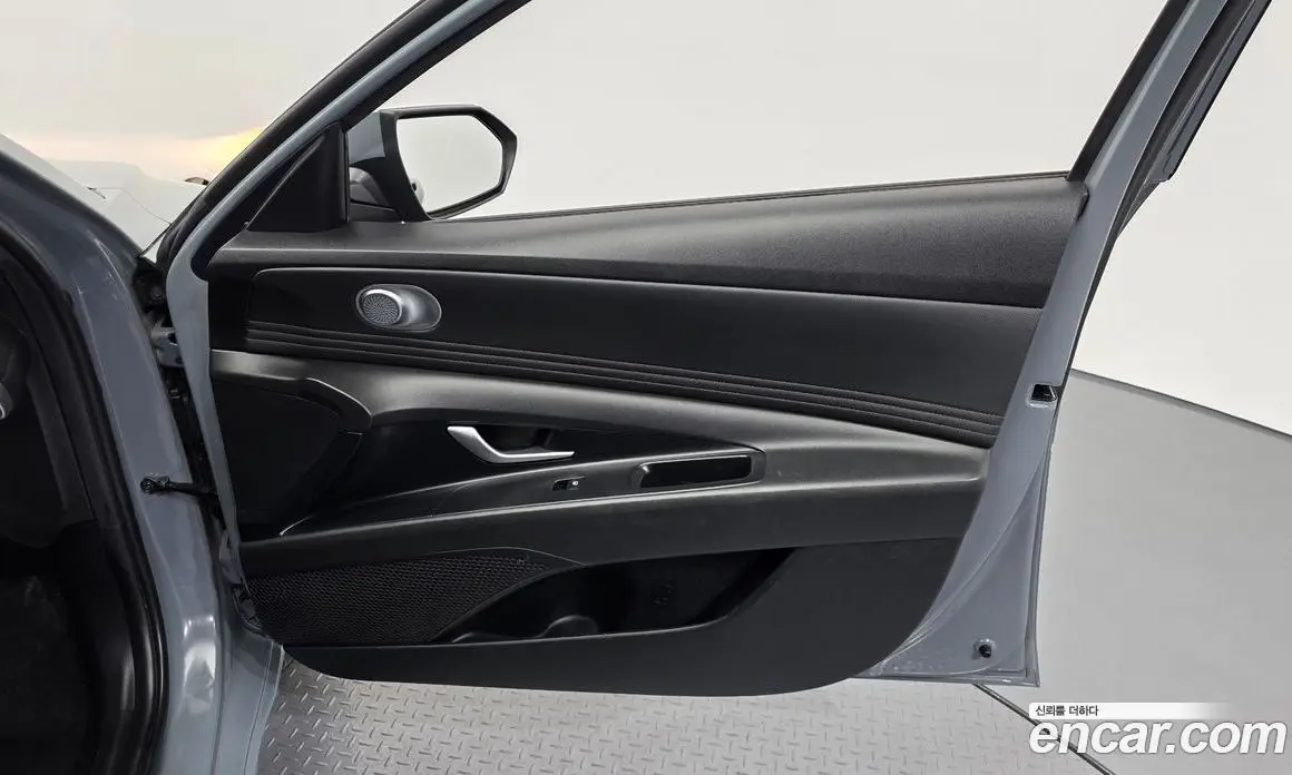 Hyundai Avante 2021 1.6 автомат (гидро), фото 15