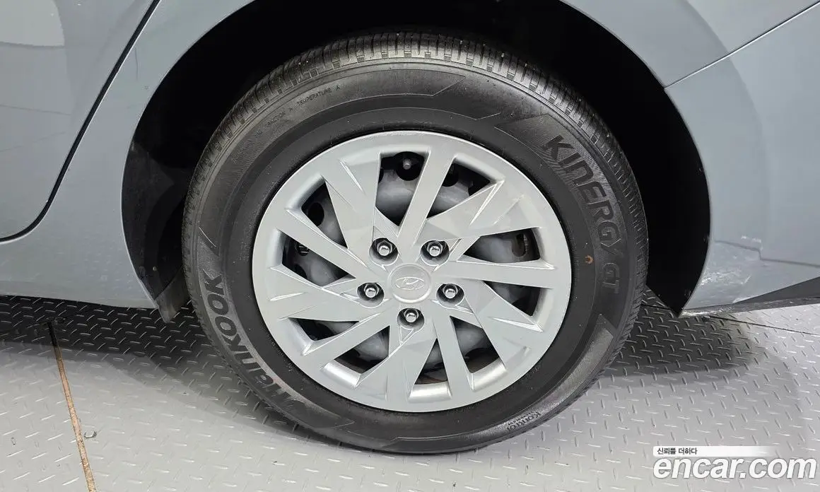 Hyundai Avante 2021 1.6 автомат (гидро), фото 7