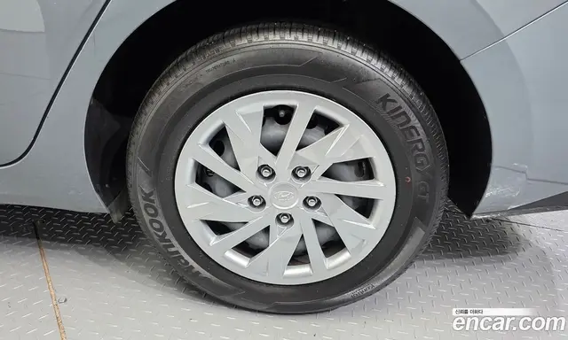 Hyundai Avante 2021 1.6 автомат (гидро), миниатюра 7