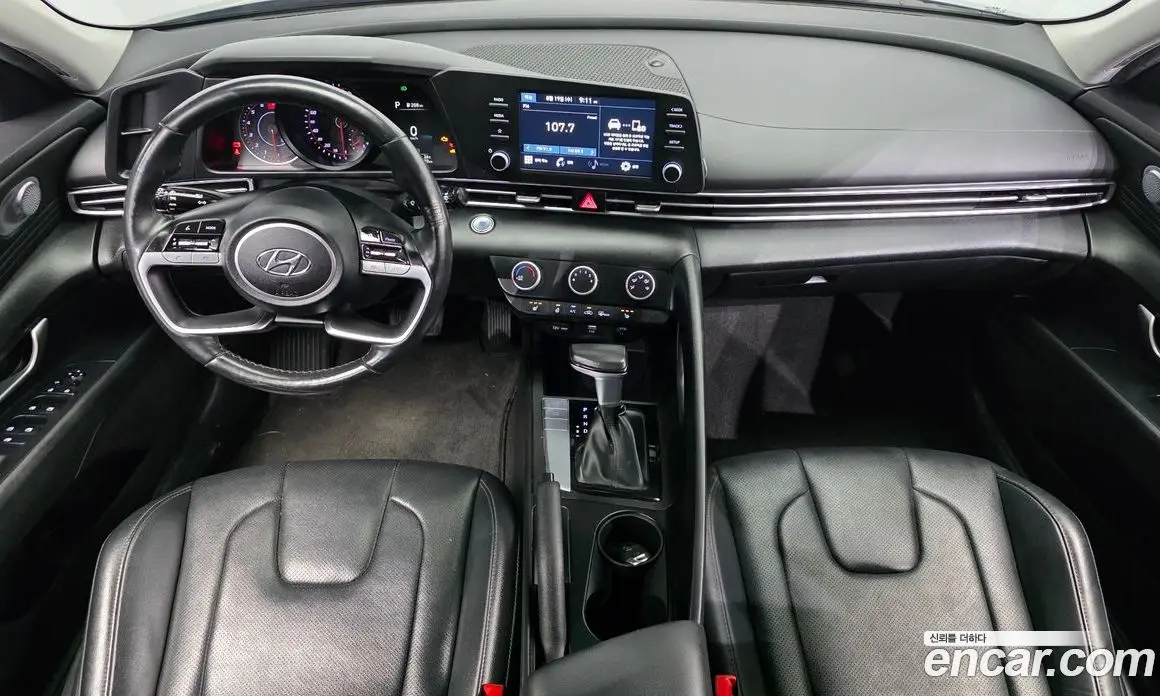 Hyundai Avante 2021 1.6 автомат (гидро), фото 10