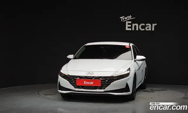 Hyundai Avante 2023 1.6 автомат (гидро), миниатюра 3