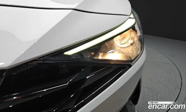 Hyundai Avante 2023 1.6 автомат (гидро), миниатюра 8