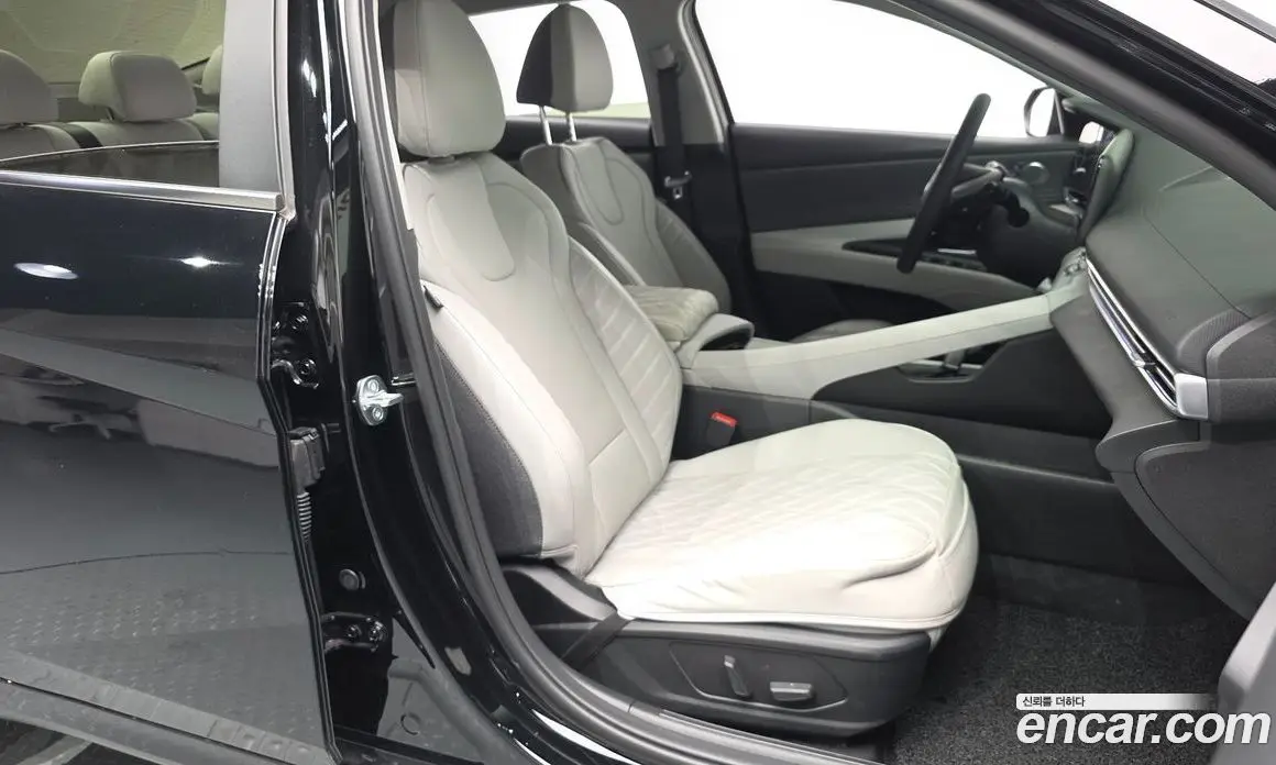 Hyundai Avante 2023 1.6 автомат (гидро), фото 17 Hyundai Avante 2023 1.6 автомат (гидро), фото 17