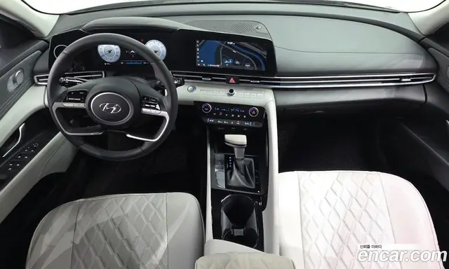 Hyundai Avante 2023 1.6 автомат (гидро), миниатюра 10 Hyundai Avante 2023 1.6 автомат (гидро), миниатюра 10