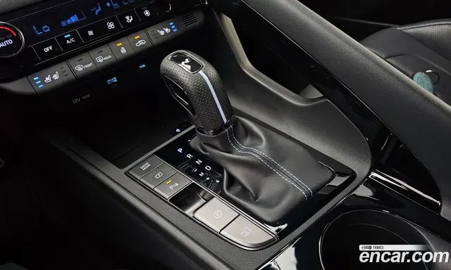 Hyundai Avante 2023 2.0 автомат (гидро), миниатюра 12