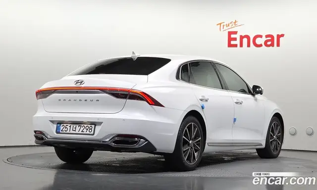 Hyundai Grandeur 2022 2.5 автомат (гидро), миниатюра 2