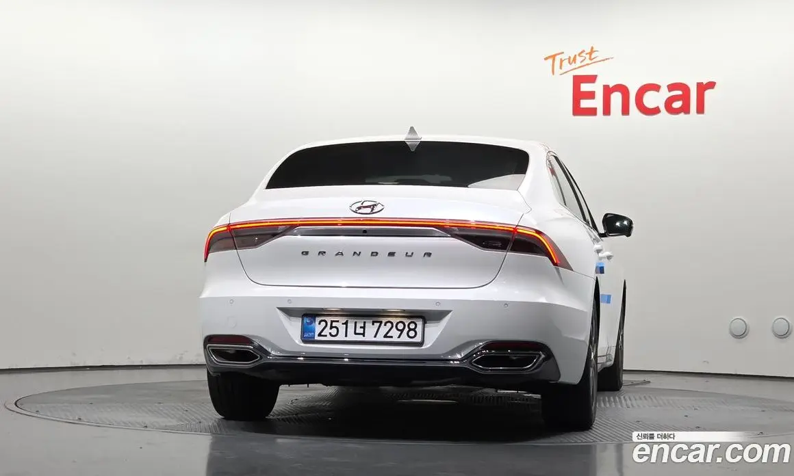 Hyundai Grandeur 2022 2.5 автомат (гидро), фото 4