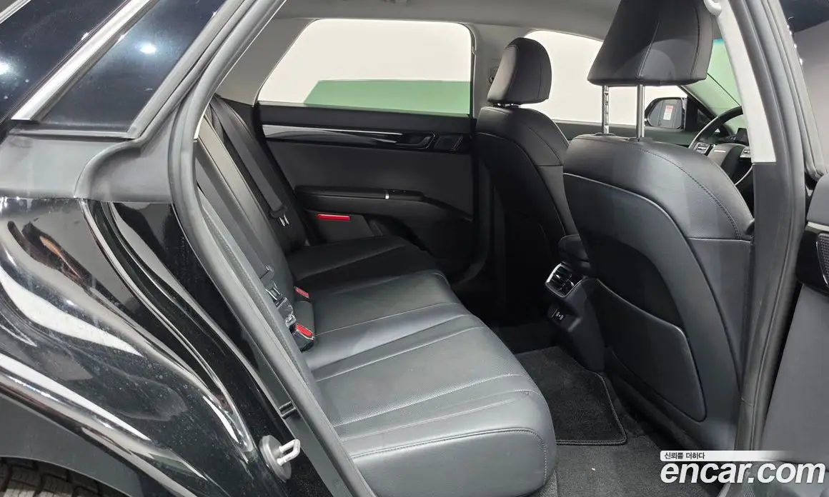 Hyundai Grandeur 2024 2.5 автомат (гидро), фото 17