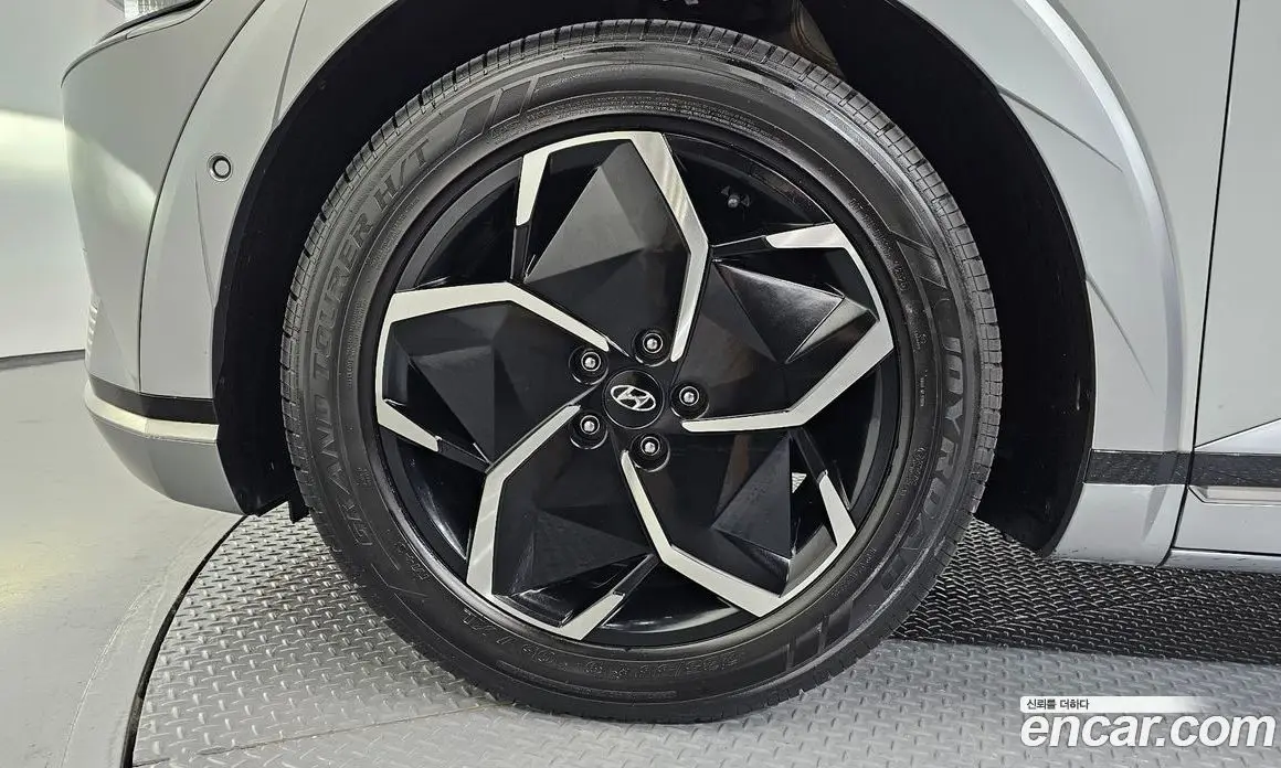 Hyundai Ioniq 5 2023 0.1 автомат (гидро), фото 5