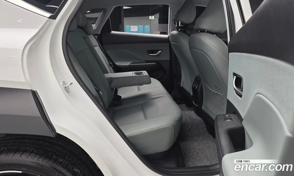 Hyundai Kona 2025 1.6 автомат (гидро), фото 18