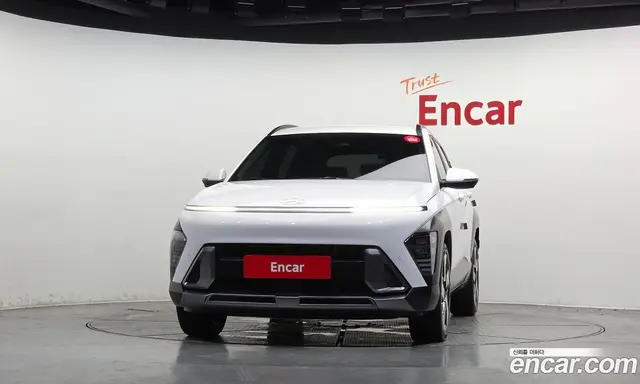 Hyundai Kona 2025 1.6 автомат (гидро), миниатюра 3