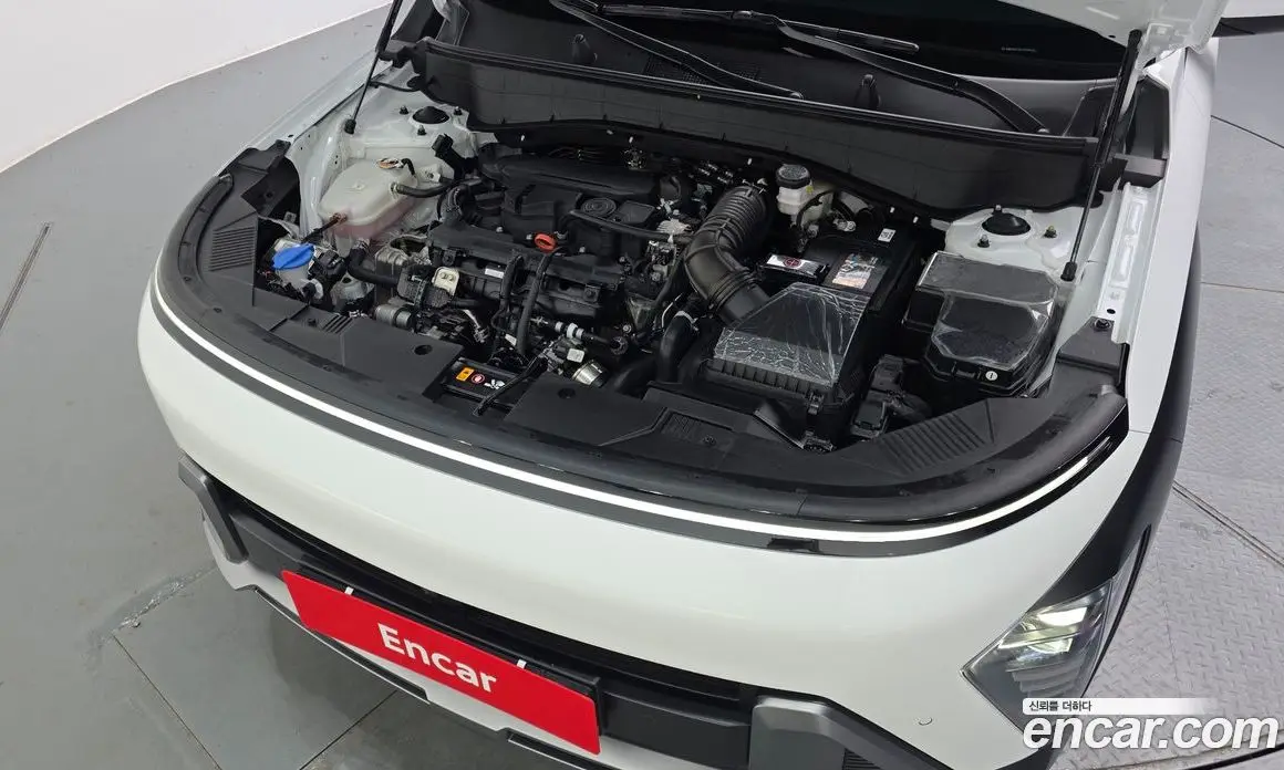 Hyundai Kona 2025 1.6 автомат (гидро), фото 6