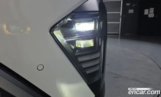 Hyundai Kona 2025 1.6 автомат (гидро), миниатюра 8