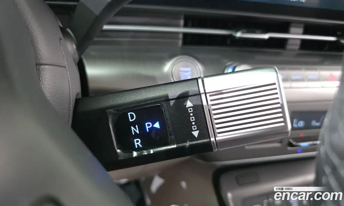 Hyundai Kona 2025 1.6 автомат (гидро), фото 9