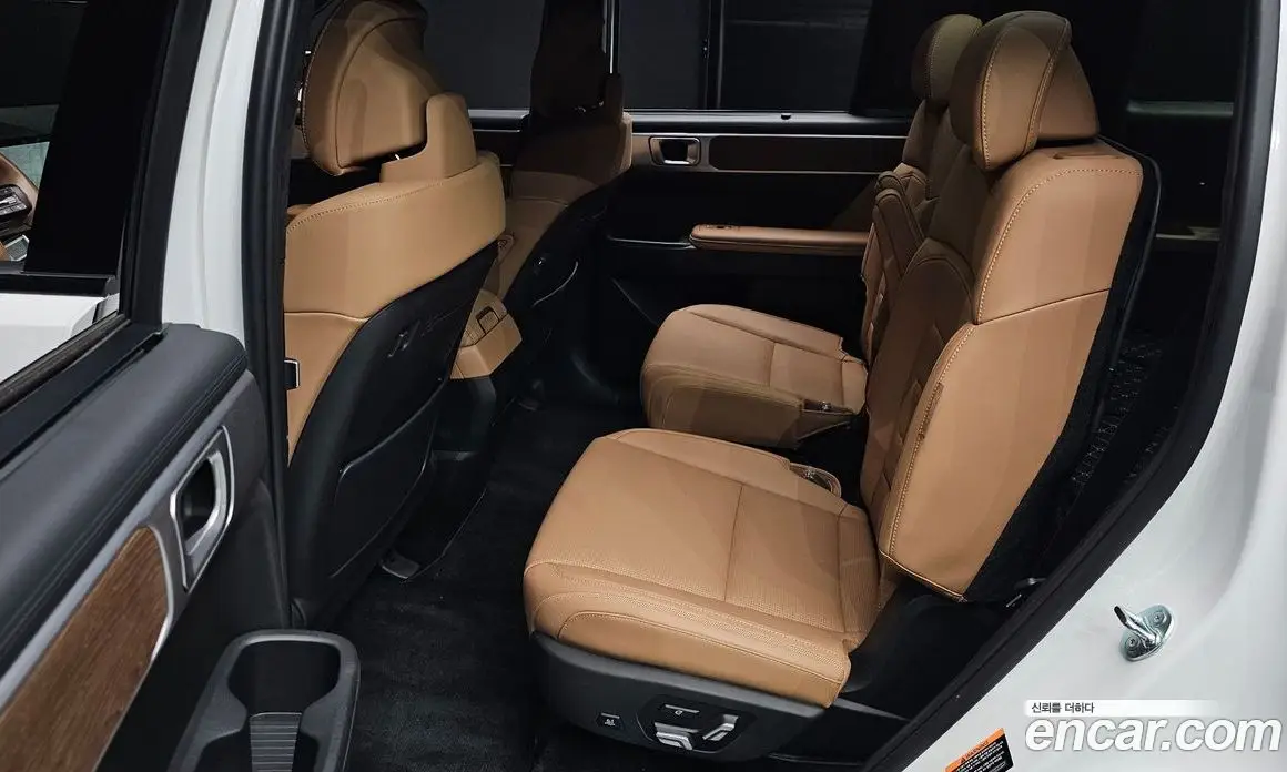 Hyundai Santa Fe 2024 1.6 автомат (гидро), фото 17